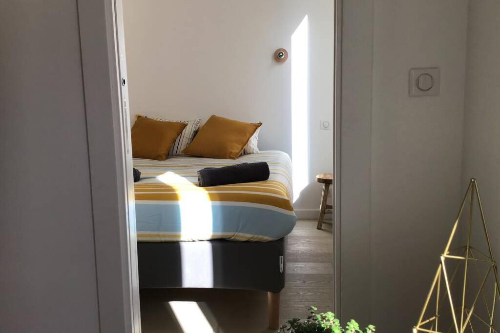 Appartement 2 chambres refait à neuf, climatisé, à 2 min de la mer Niza Exterior foto